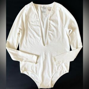 Free People Intimately Women’s Bodysuit - Cream - Size M/L - Casual Chic - NWT